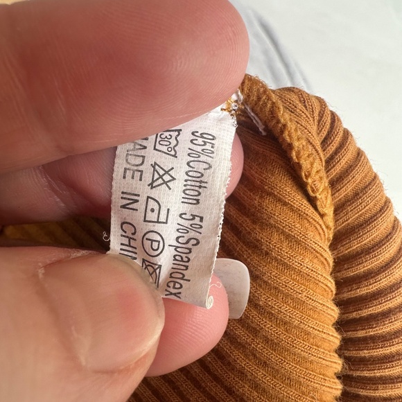 Forever French Gold Ribbed Short Sleeve Tee - Picture 5 of 5